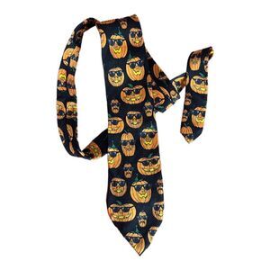Vintage 100% Silk Jack O Lantern Pumpkin Mens Tie
